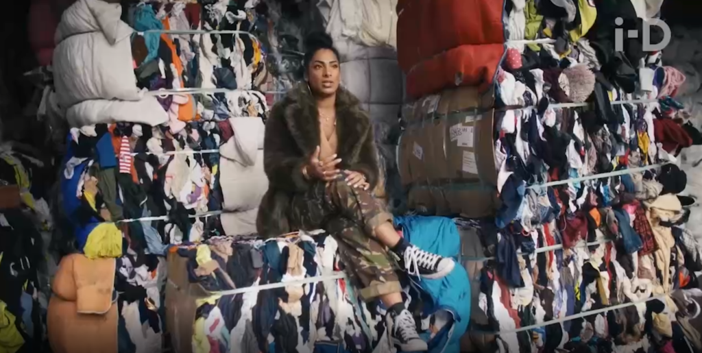 Clothes recycling image